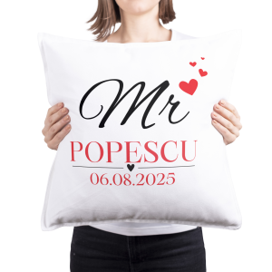 Perna personalizata 40x40 ”Mr” pentu el!
